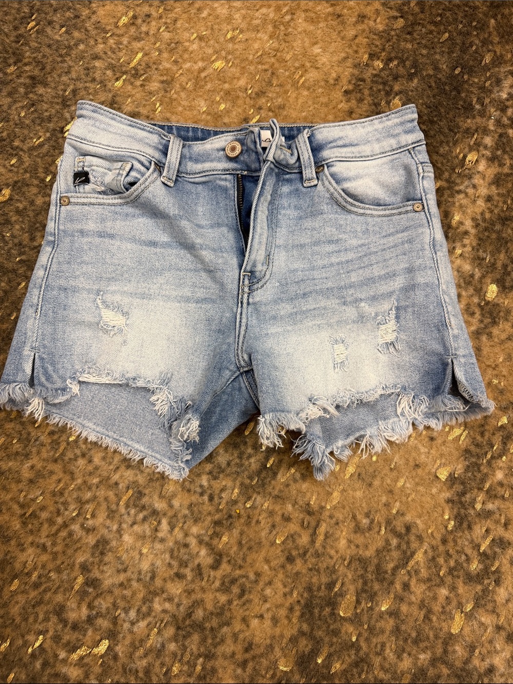 KanCan Light Blue Distressed Denim Shorts | women’s small